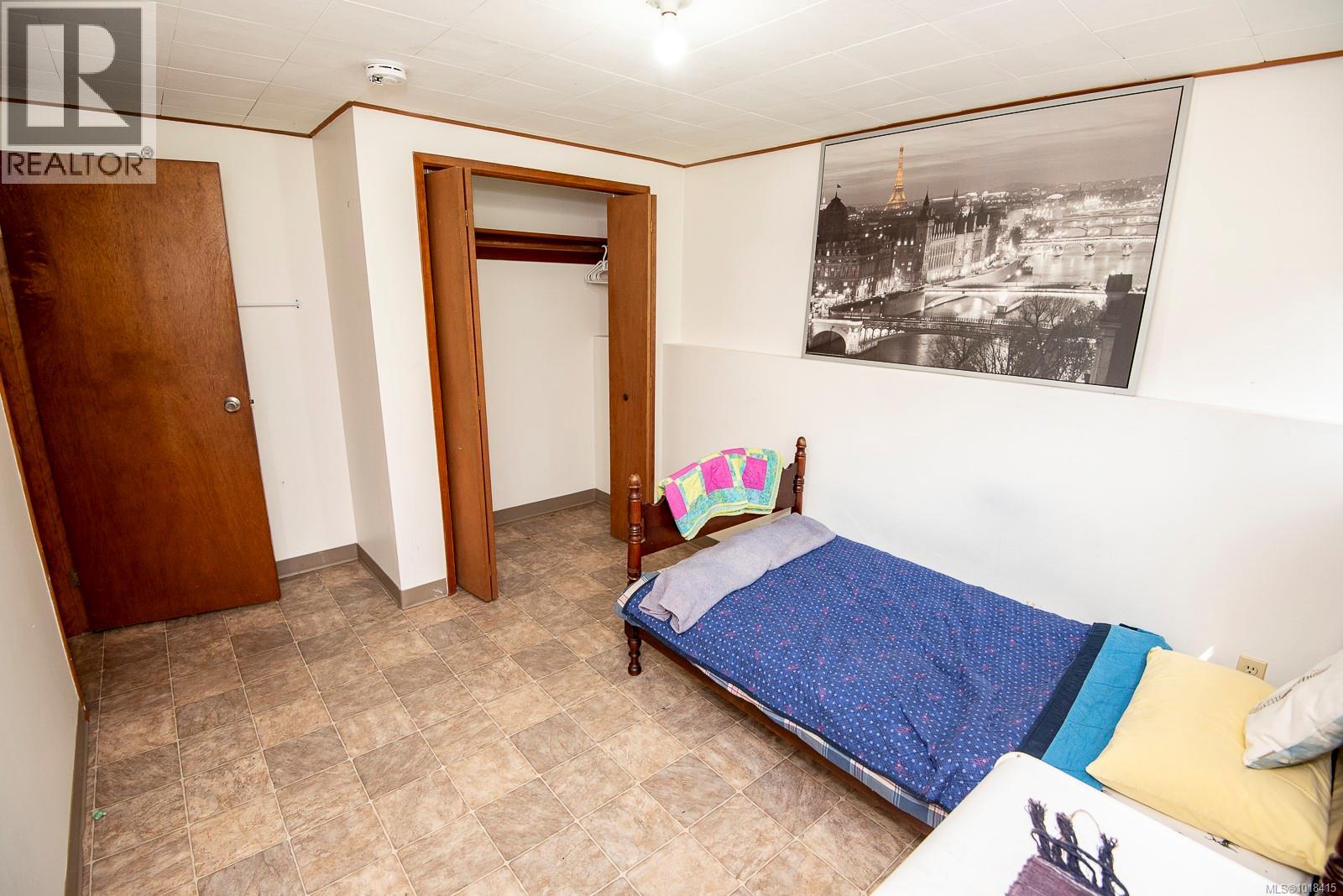 Single Family House Westcoast for Sale in  Pemberton Rd Victoria 