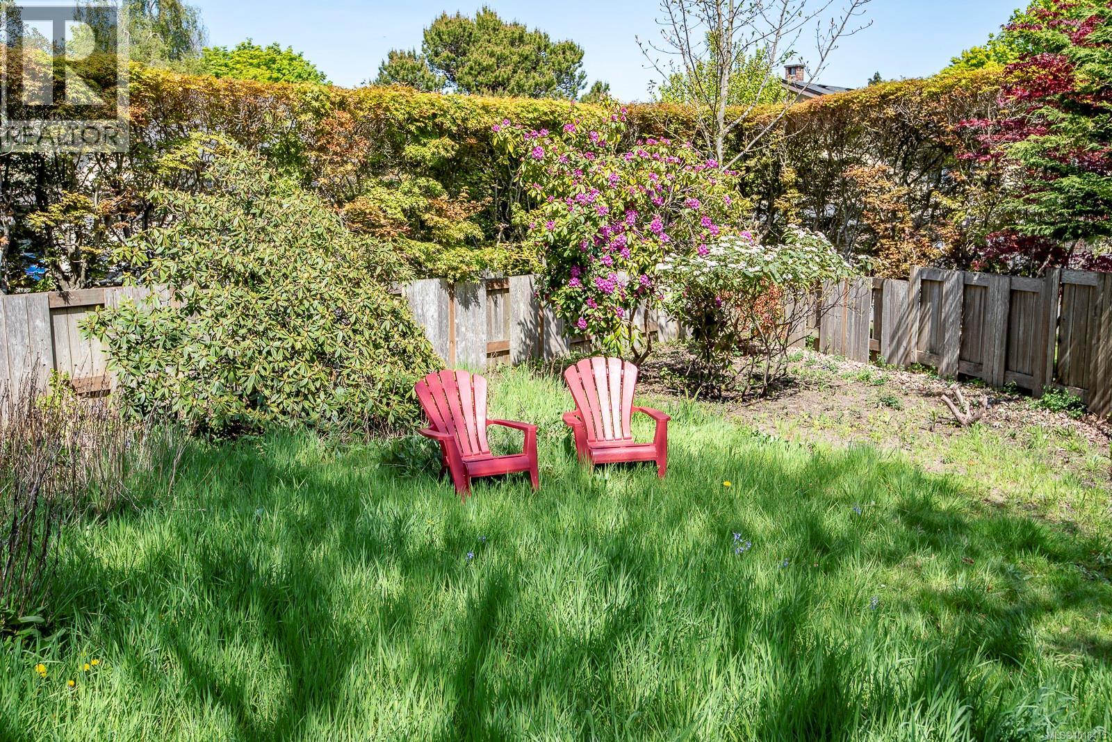 Single Family House Westcoast for Sale in  Pemberton Rd Victoria 