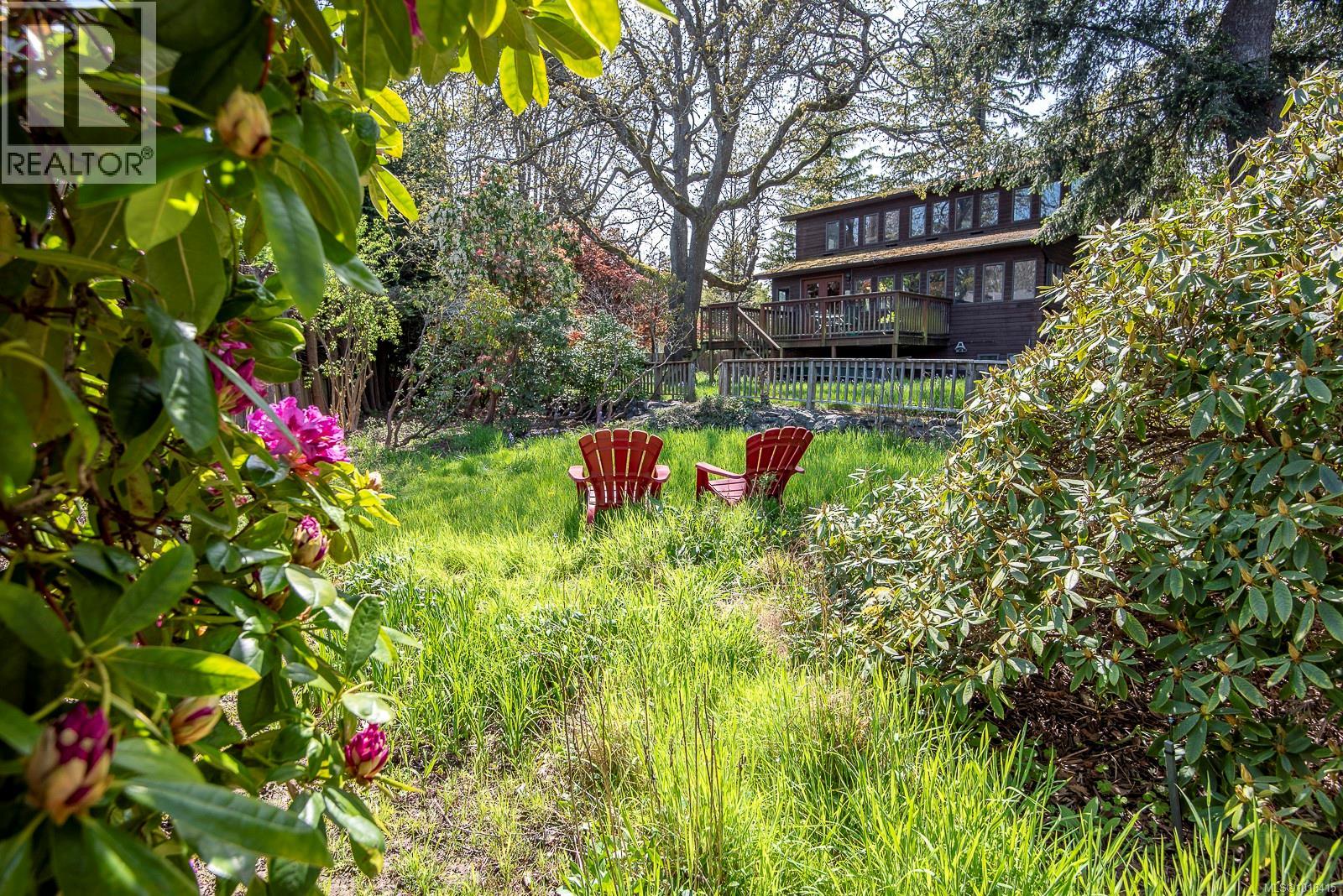 Single Family House Westcoast for Sale in  Pemberton Rd Victoria 