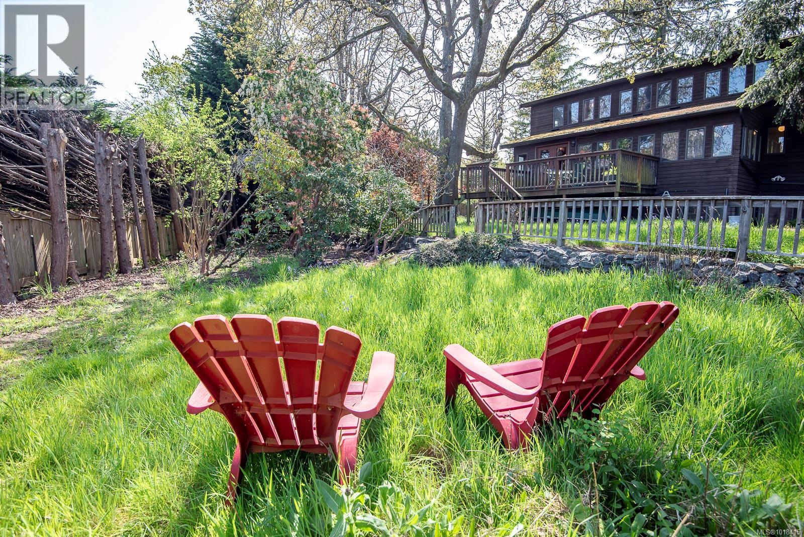 Single Family House Westcoast for Sale in  Pemberton Rd Victoria 