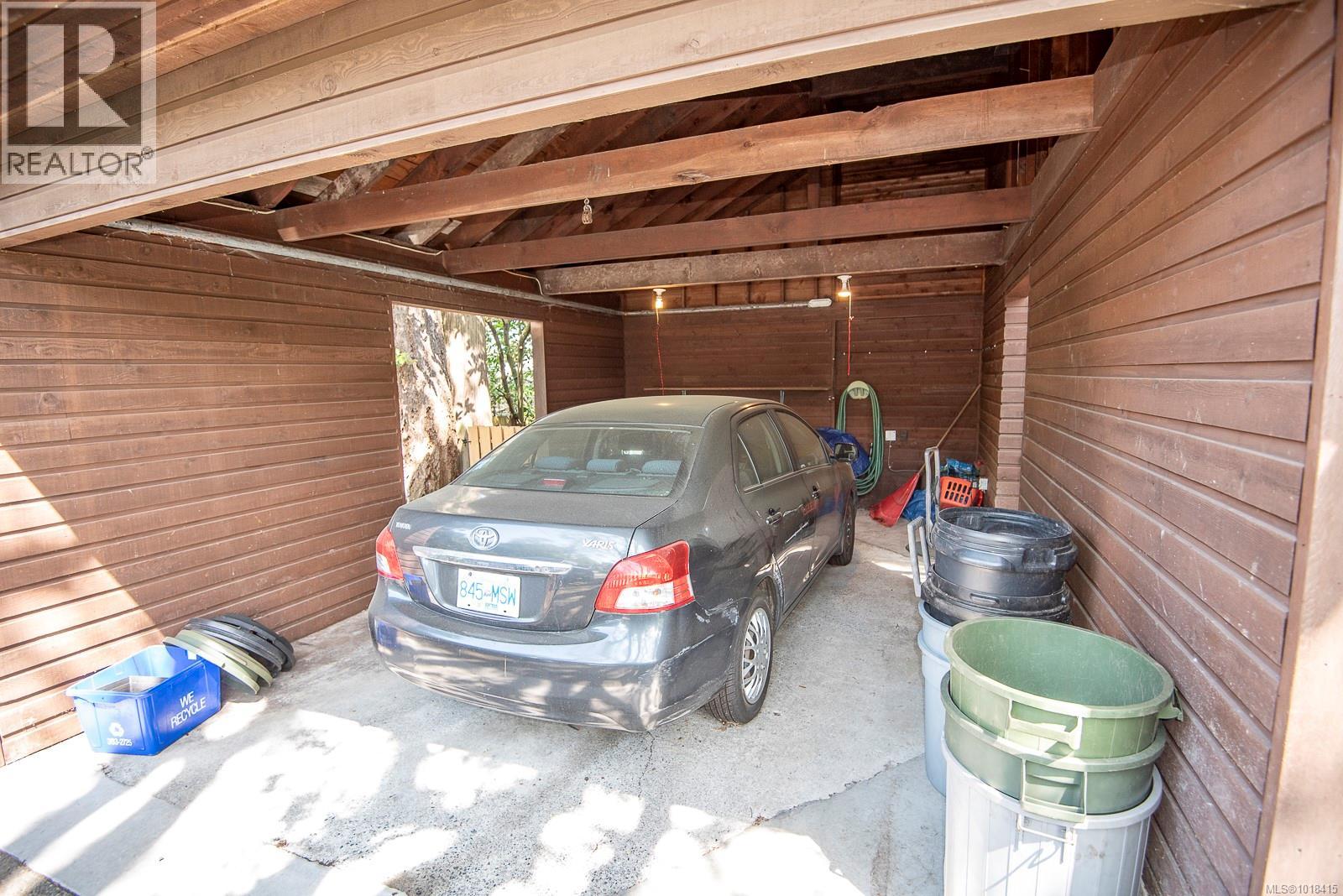 Single Family House Westcoast for Sale in  Pemberton Rd Victoria 