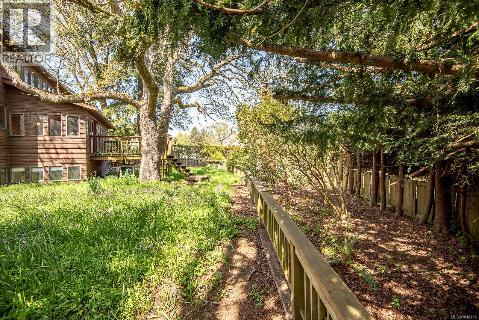 Single Family House Westcoast for Sale in  Pemberton Rd Victoria 