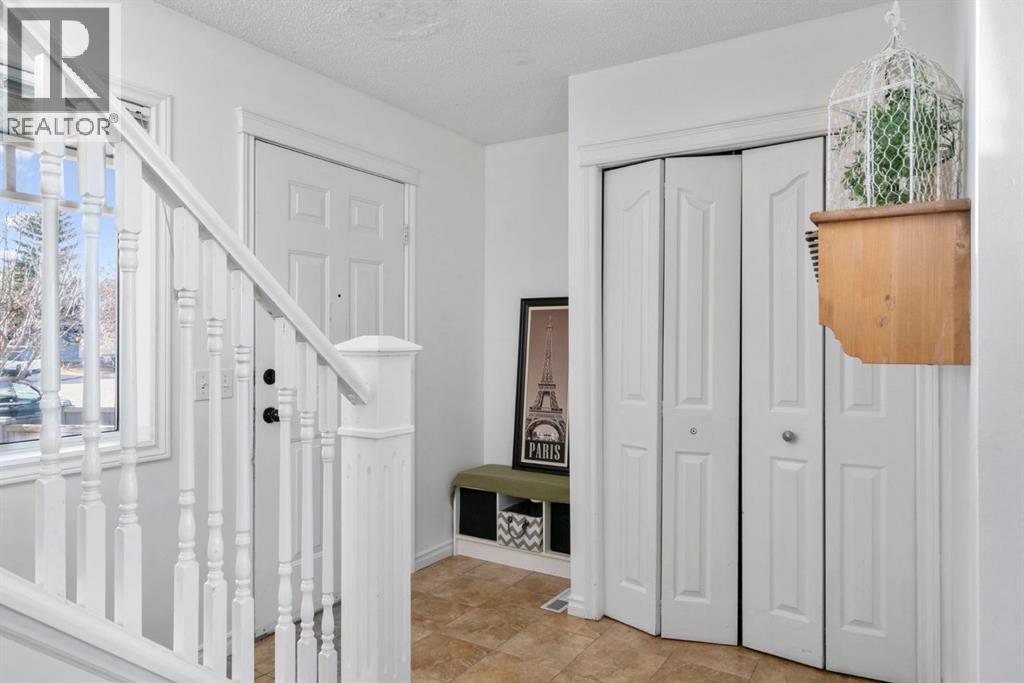 Single Family House for Sale in  Hidden Park NW Hidden Valley Calgary 