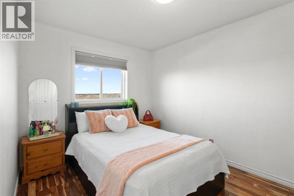 Single Family House for Sale in  Hidden Park NW Hidden Valley Calgary 