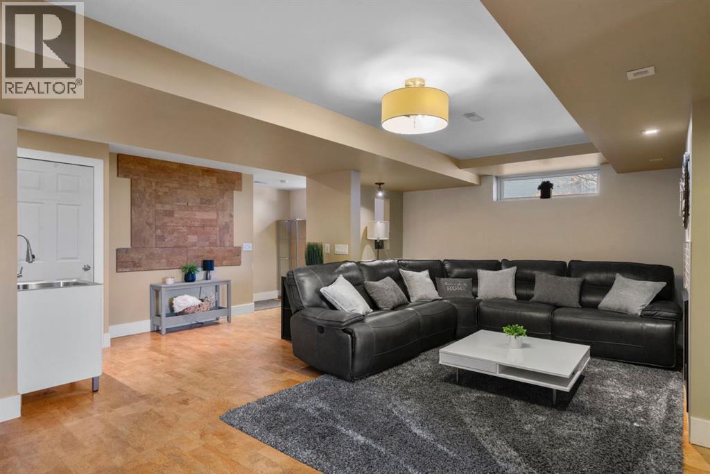 Single Family House for Sale in  Hidden Park NW Hidden Valley Calgary 