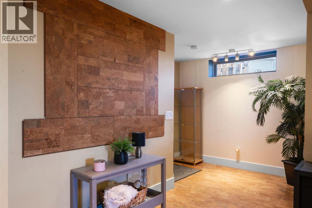 Single Family House for Sale in  Hidden Park NW Hidden Valley Calgary 