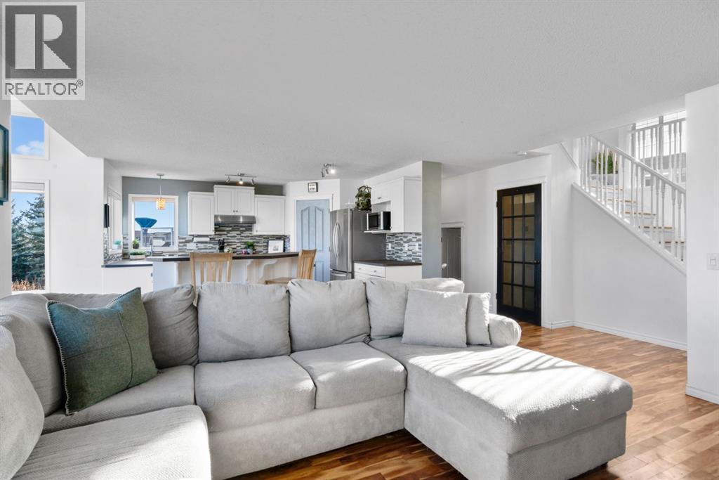 Single Family House for Sale in  Hidden Park NW Hidden Valley Calgary 