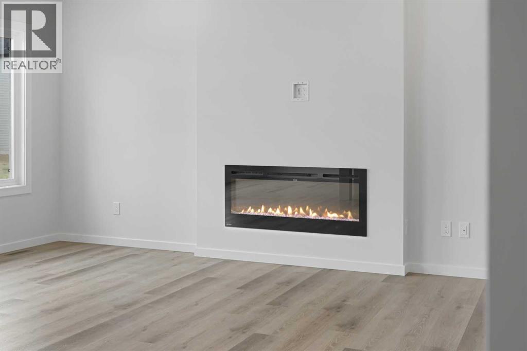 Single Family House for Sale in  Emerald Drive Evergreen Red Deer 