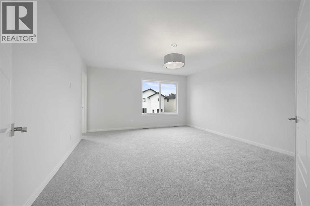 Single Family House for Sale in  Emerald Drive Evergreen Red Deer 