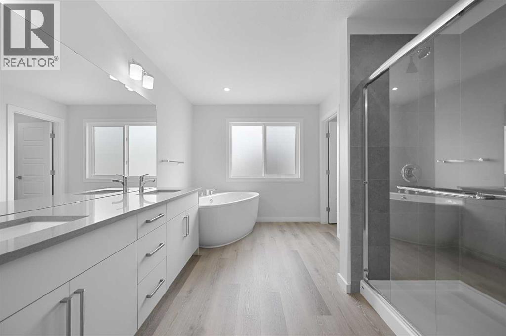 Single Family House for Sale in  Emerald Drive Evergreen Red Deer 