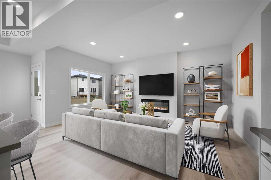 Single Family House for Sale in  Emerald Drive Evergreen Red Deer 