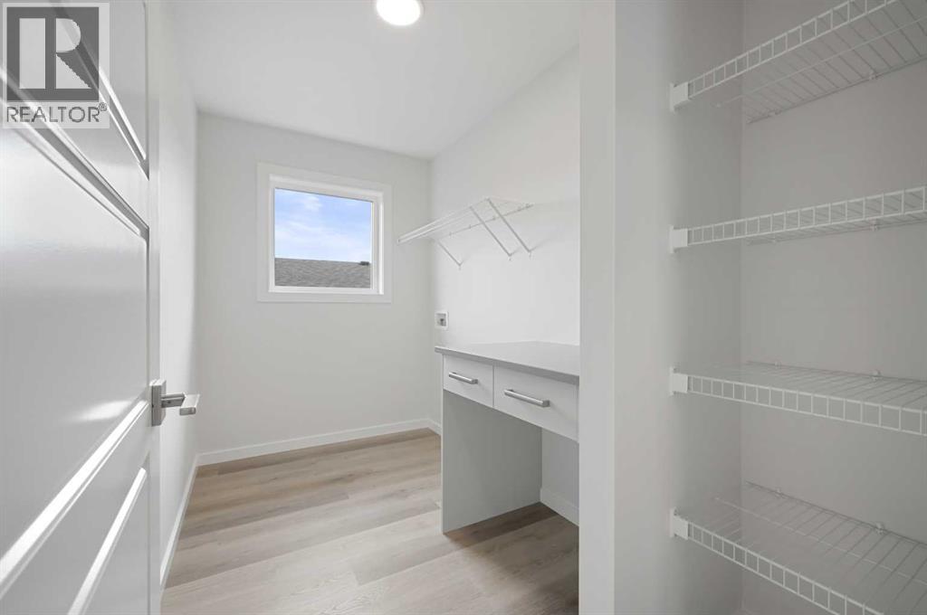 Single Family House for Sale in  Emerald Drive Evergreen Red Deer 