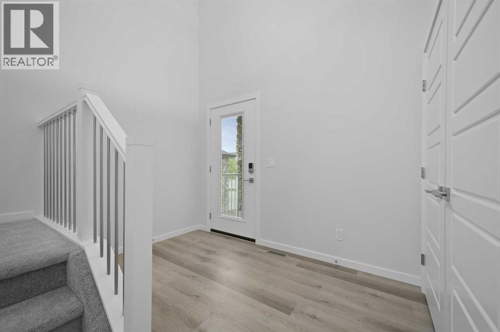 Single Family House for Sale in  Emerald Drive Evergreen Red Deer 