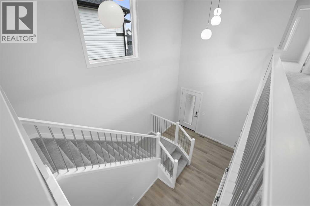 Single Family House for Sale in  Emerald Drive Evergreen Red Deer 