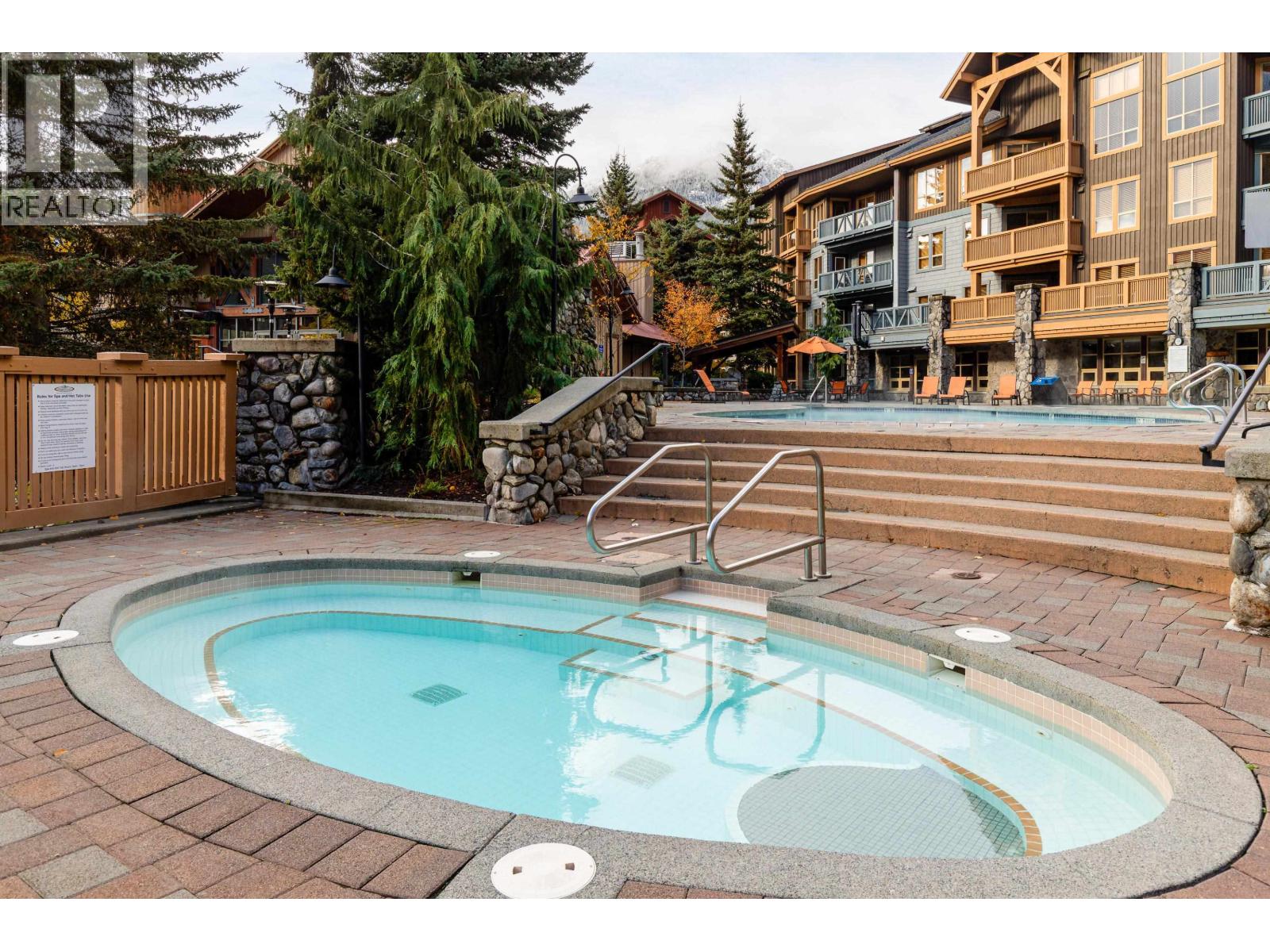 315B 2036 LONDON LANE, Whistler