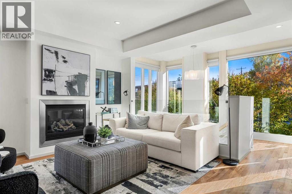 Single Family House for Sale in   Avenue SW Bankview Calgary 