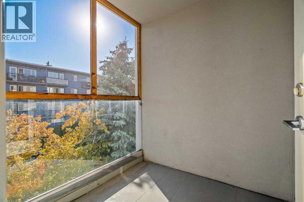 Single Family House for Sale in   Avenue SW Bankview Calgary 