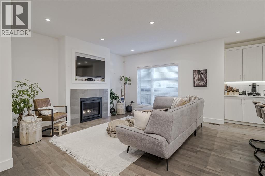 Single Family House Bungalow for Sale in    Avenue SW Altadore Calgary 