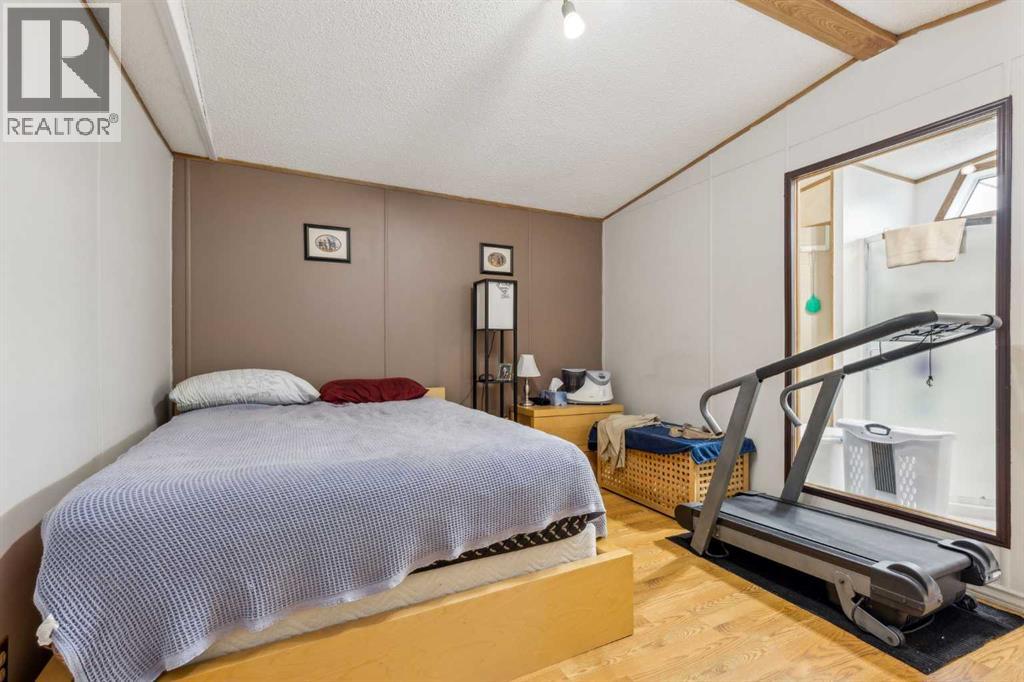 Single Family House Mobile Home for Sale in  Erin Woods Circle SE Erin Woods Calgary 