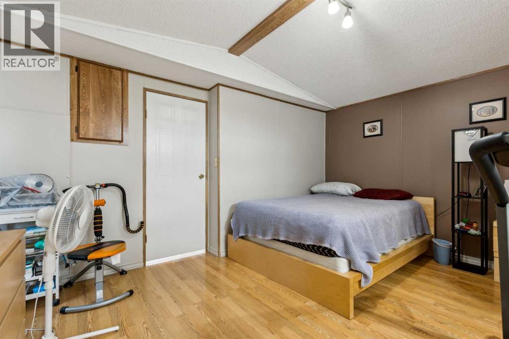 Single Family House Mobile Home for Sale in  Erin Woods Circle SE Erin Woods Calgary 