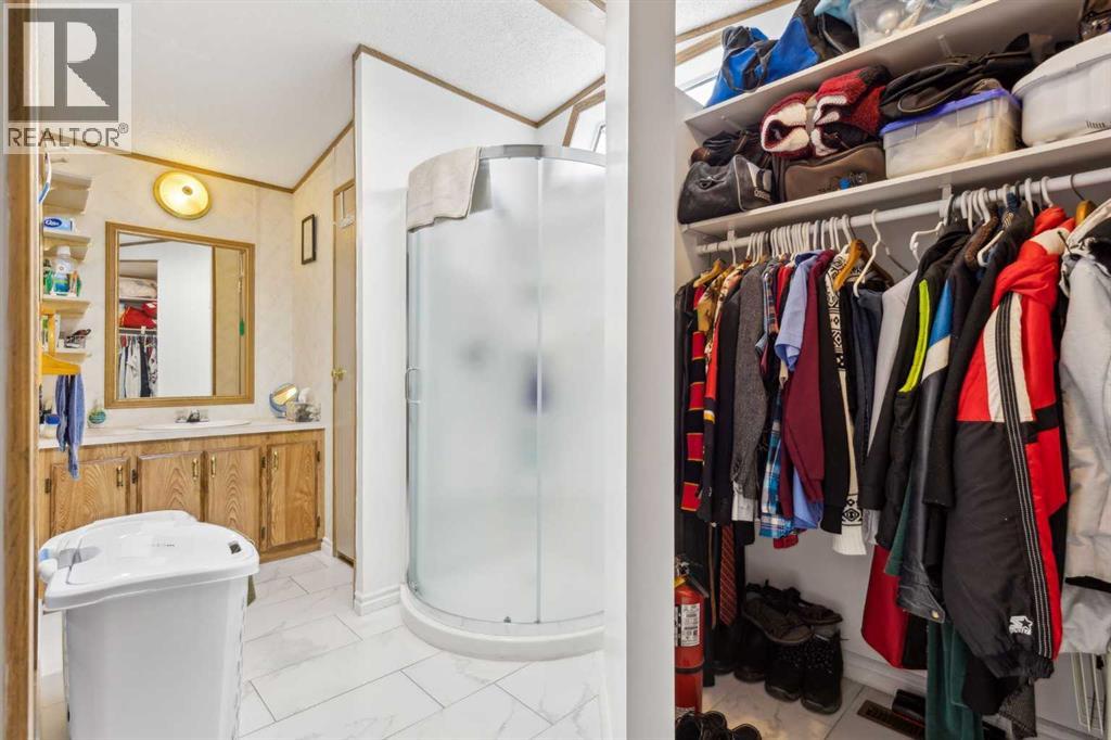 Single Family House Mobile Home for Sale in  Erin Woods Circle SE Erin Woods Calgary 