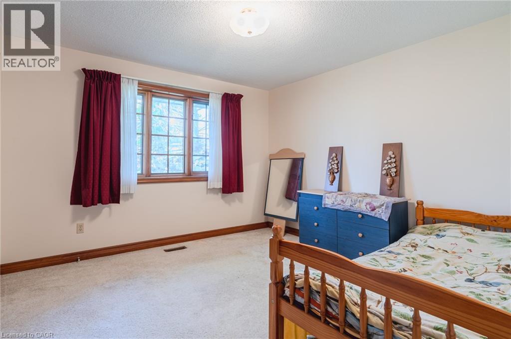 425 GOLF CLUB Road - 25