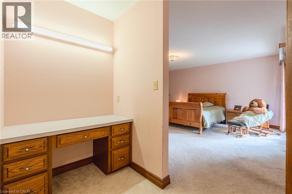 425 GOLF CLUB Road - 22