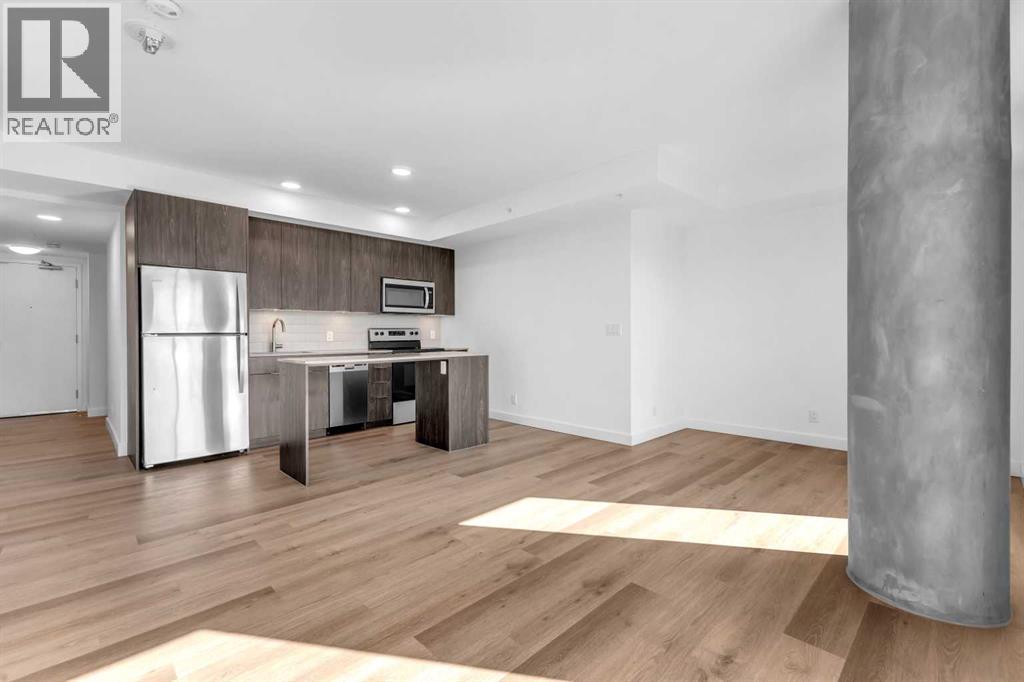 Single Family House for Sale in    Street NE Crescent Heights Calgary 