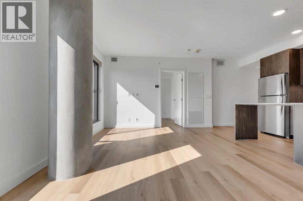 Single Family House for Sale in    Street NE Crescent Heights Calgary 