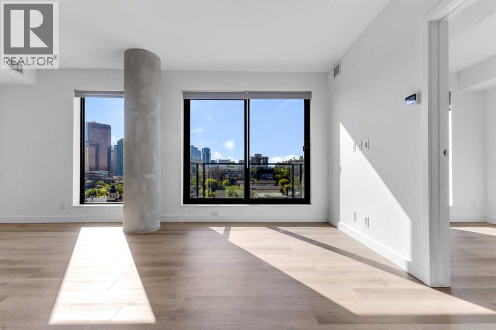 Single Family House for Sale in    Street NE Crescent Heights Calgary 