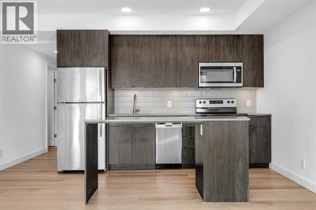 Single Family House for Sale in    Street NE Crescent Heights Calgary 