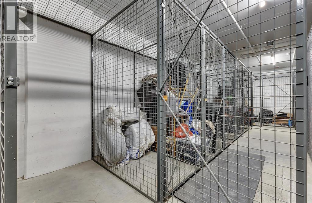 Single Family House for Sale in    Street NE Crescent Heights Calgary 