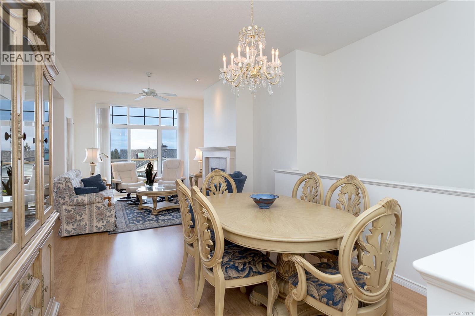 780 Country Club Dr, Cobble Hill