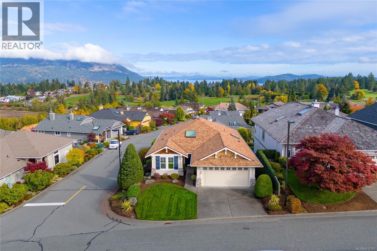 780 Country Club Dr, Cobble Hill