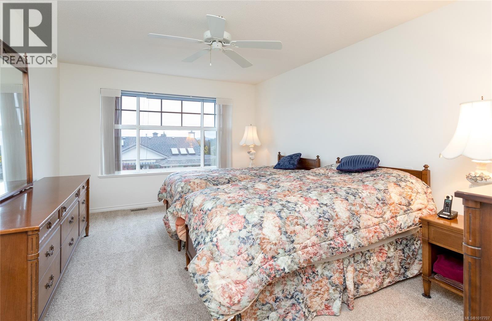 780 Country Club Dr, Cobble Hill