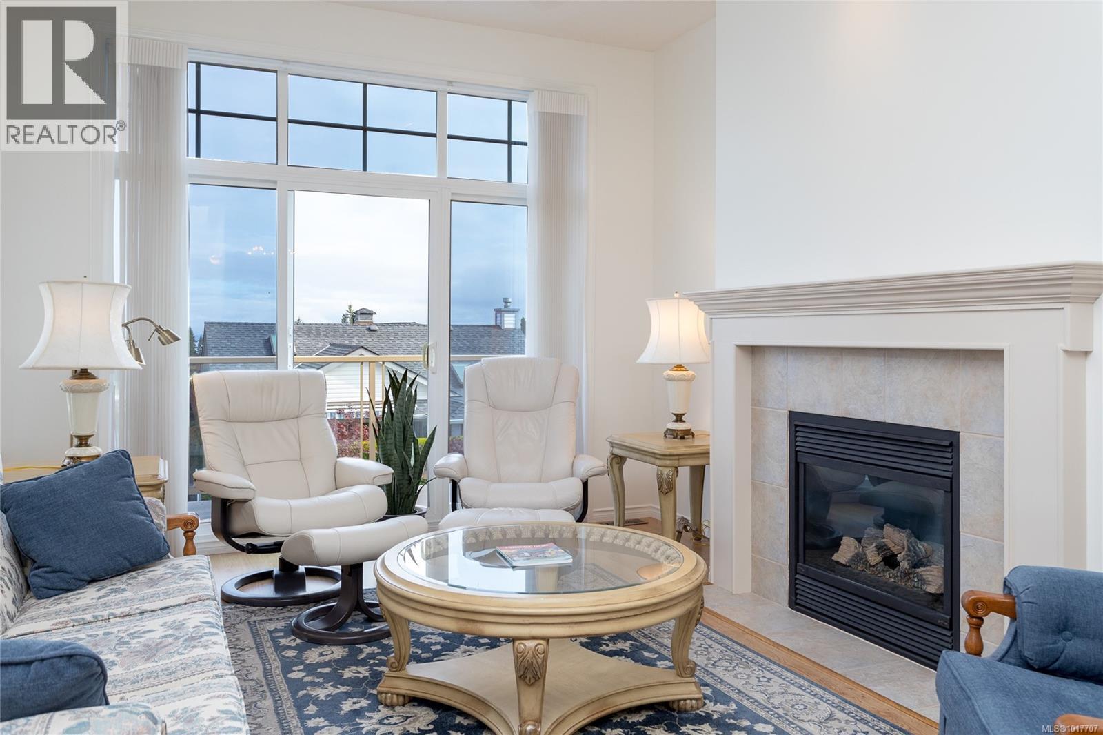 780 Country Club Dr, Cobble Hill