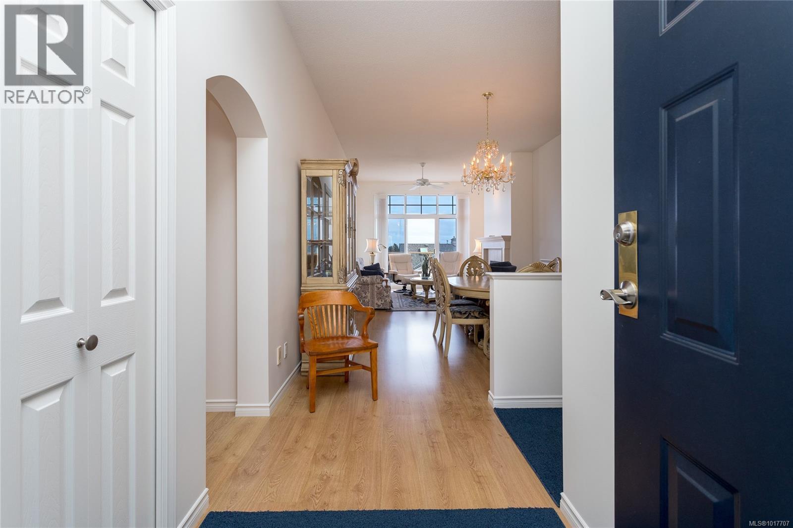 780 Country Club Dr, Cobble Hill