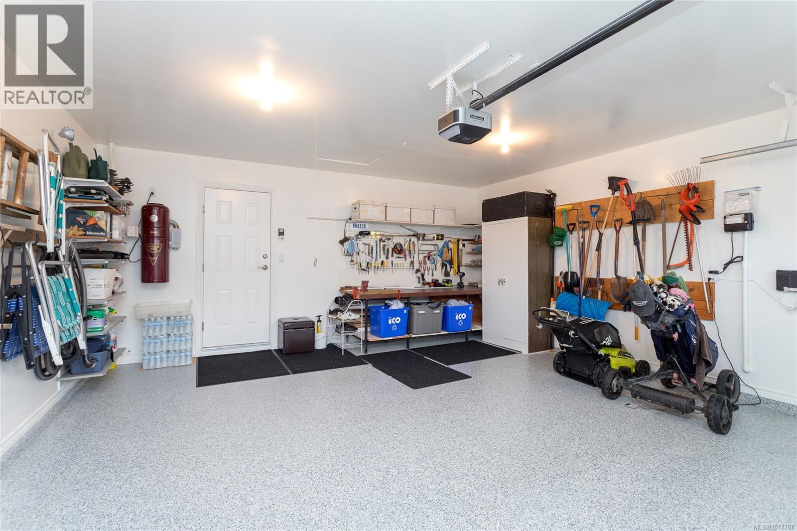 780 Country Club Dr, Cobble Hill