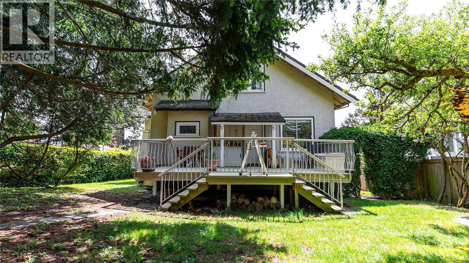  1296 Richardson Street, Victoria