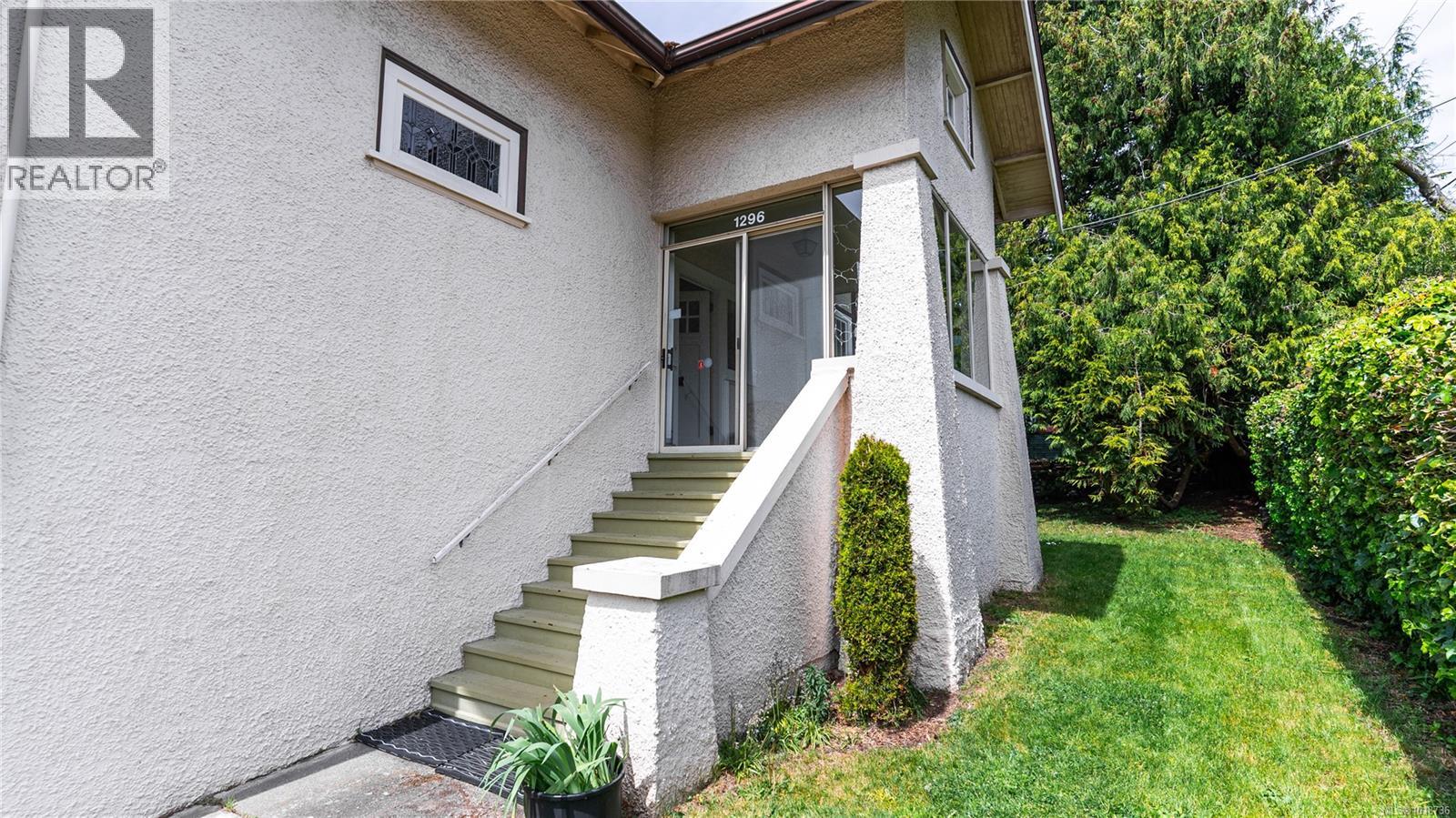  1296 Richardson Street, Victoria