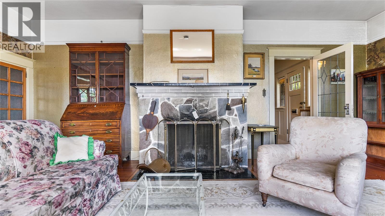  1296 Richardson Street, Victoria