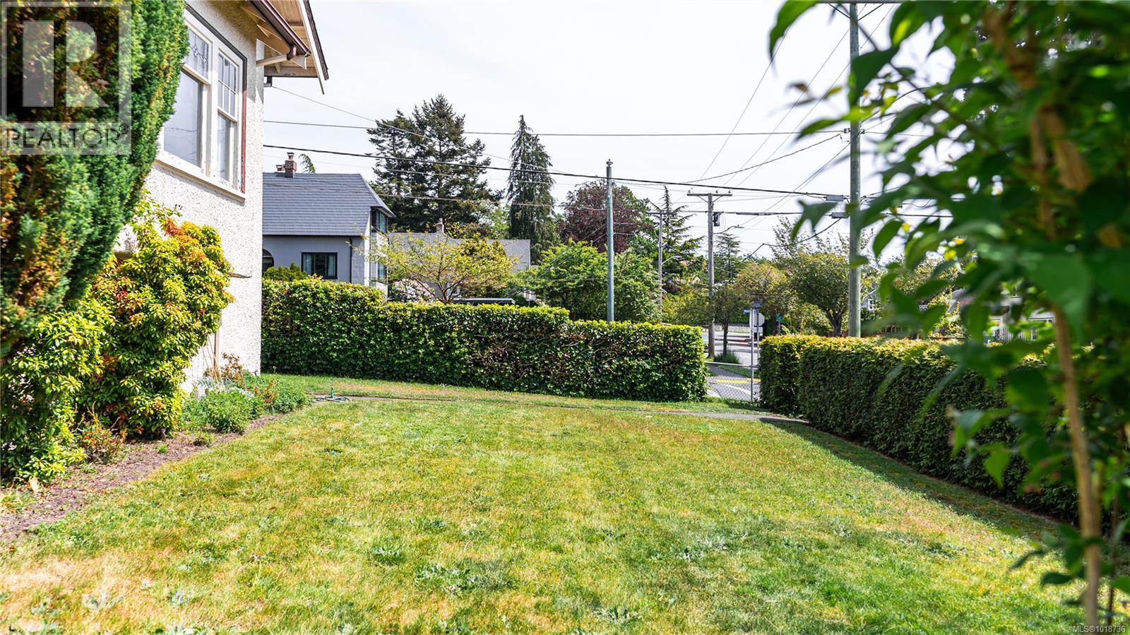  1296 Richardson Street, Victoria