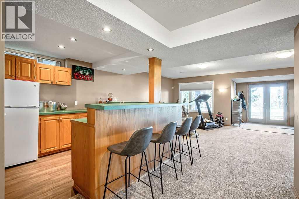 Single Family House for Sale in  Douglas Woods Grove SE Douglasdale/Glen Calgary 