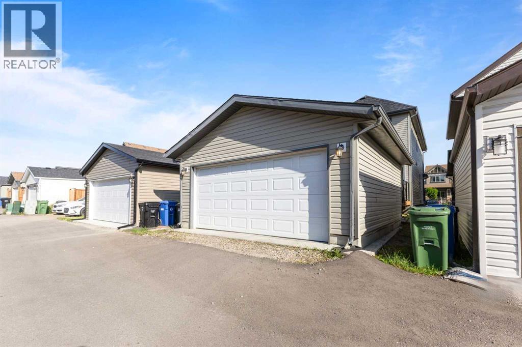 Single Family House for Sale in  Copperpond Avenue SE Copperfield Calgary 