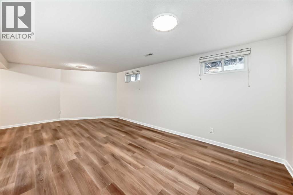 Single Family House 4 Level for Sale in   Street NW Dalhousie Calgary 