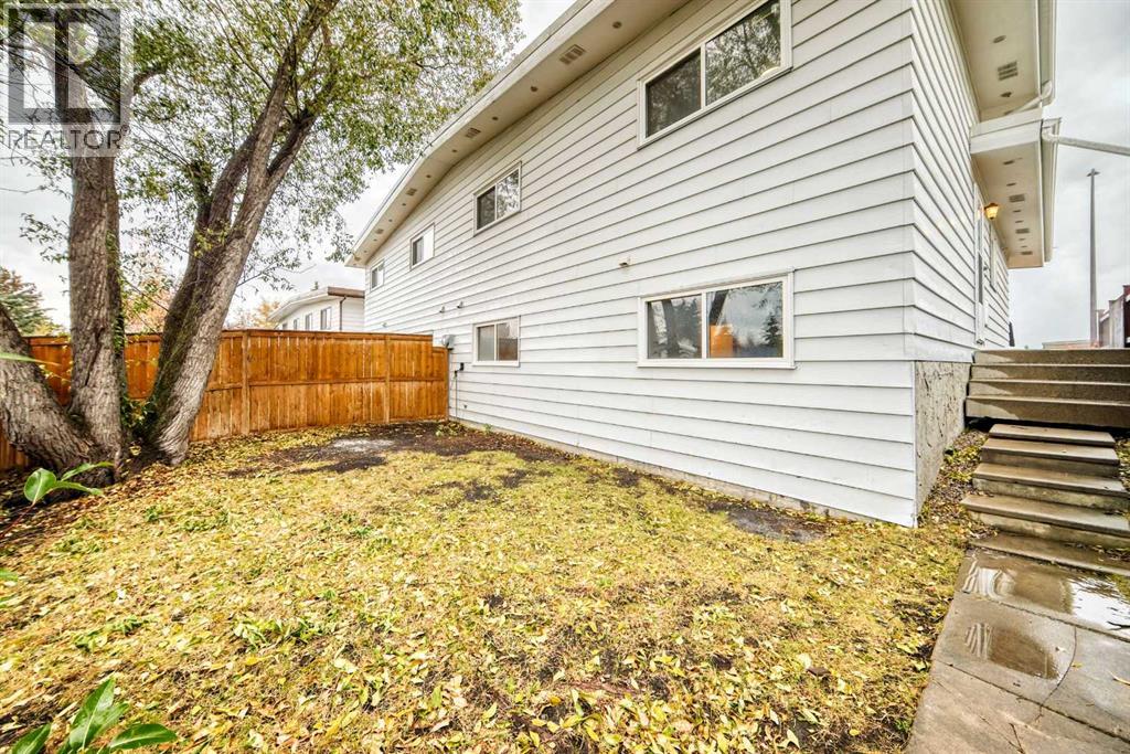 Single Family House 4 Level for Sale in   Street NW Dalhousie Calgary 