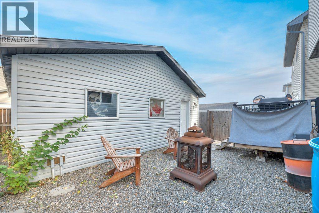 Single Family House for Sale in  Copperpond Heights SE Copperfield Calgary 