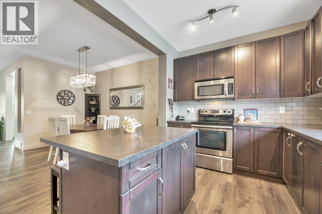 Single Family House for Sale in  Copperpond Heights SE Copperfield Calgary 