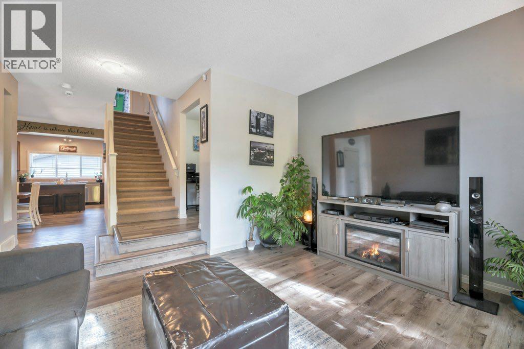 Single Family House for Sale in  Copperpond Heights SE Copperfield Calgary 