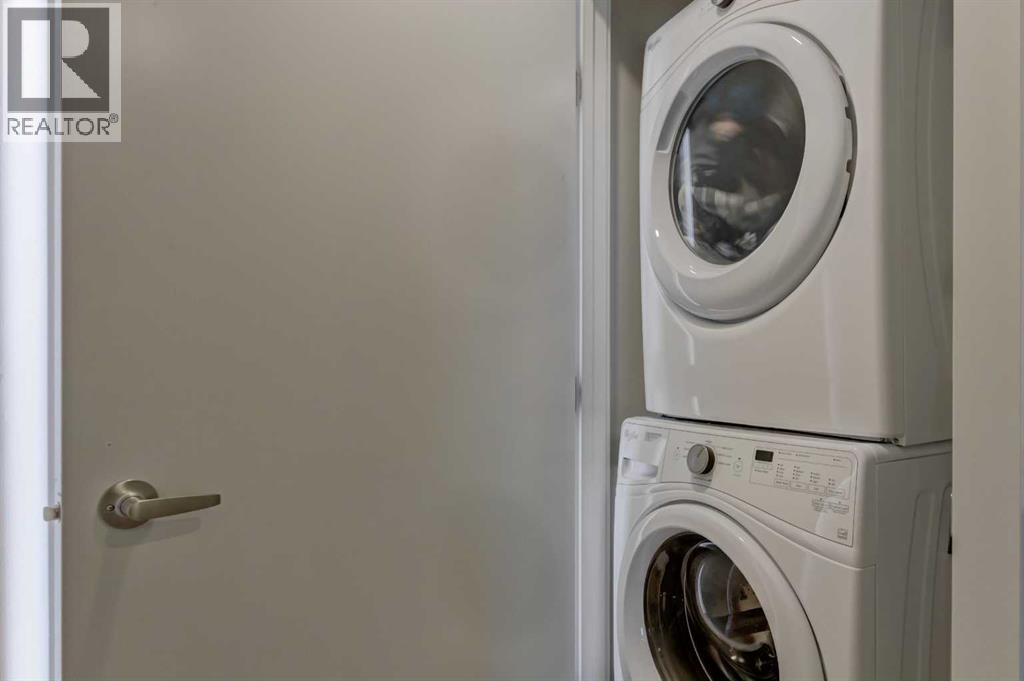 Single Family House for Sale in   Avenue NW Bowness Calgary 